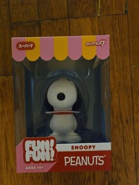 Super 7 Vinyl Snoopy Figure